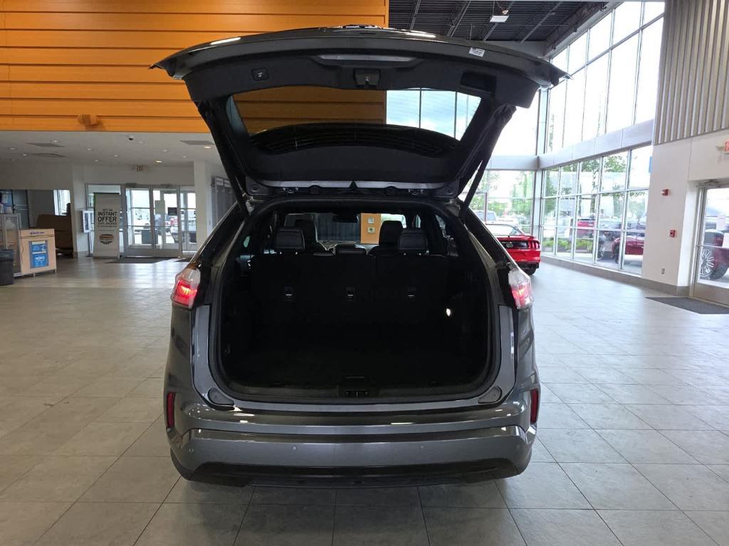 used 2024 Ford Edge car, priced at $29,774
