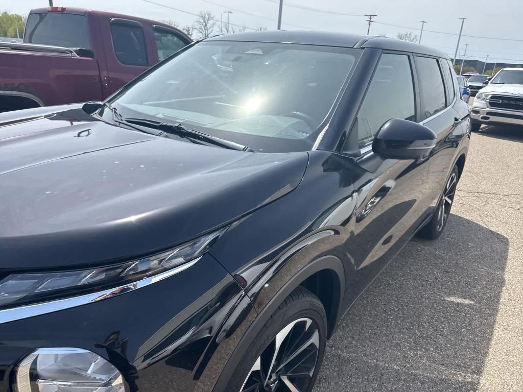 used 2024 Mitsubishi Outlander car, priced at $22,595