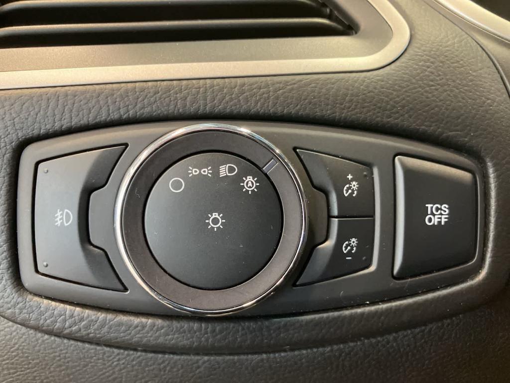 used 2019 Ford Edge car, priced at $9,900