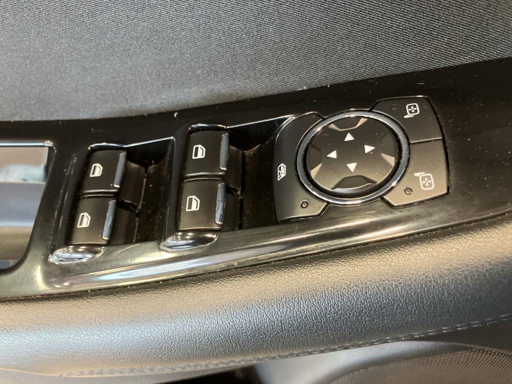 used 2019 Ford Edge car, priced at $9,900