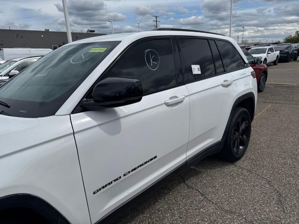 used 2023 Jeep Grand Cherokee car, priced at $30,595