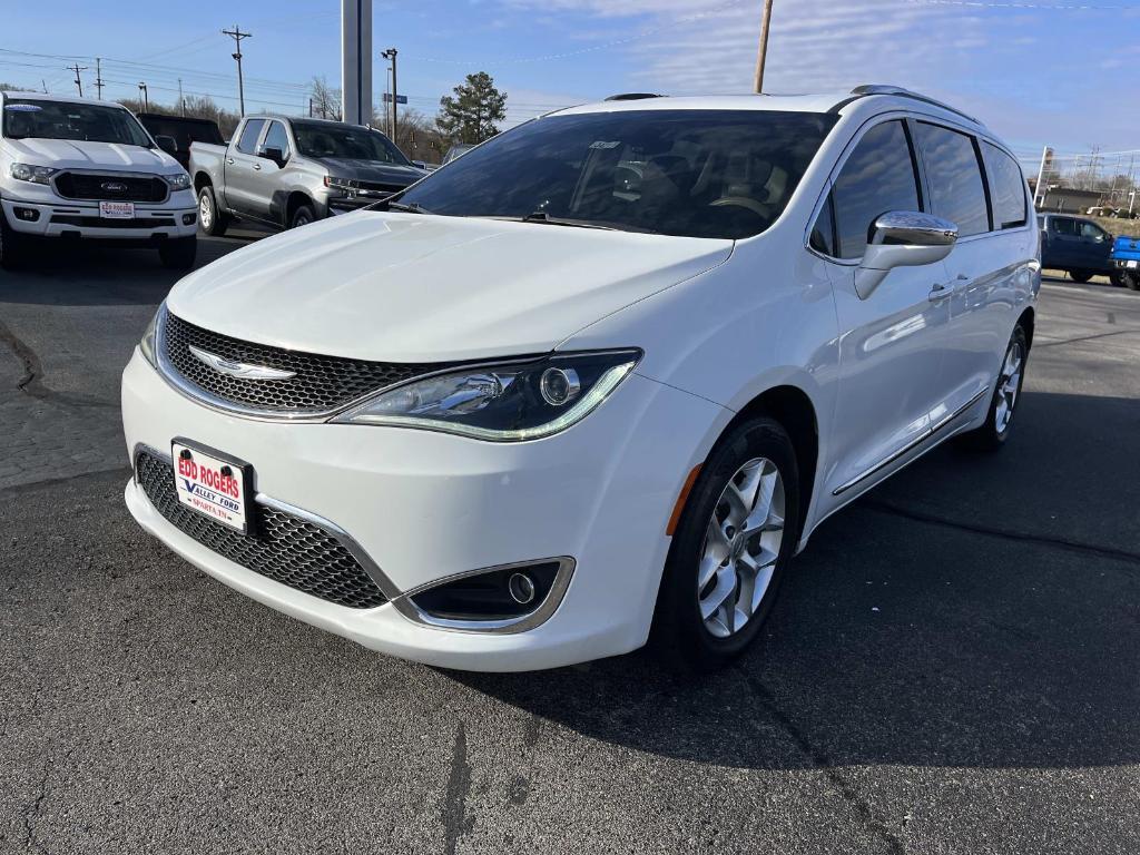 used 2020 Chrysler Pacifica car, priced at $17,995
