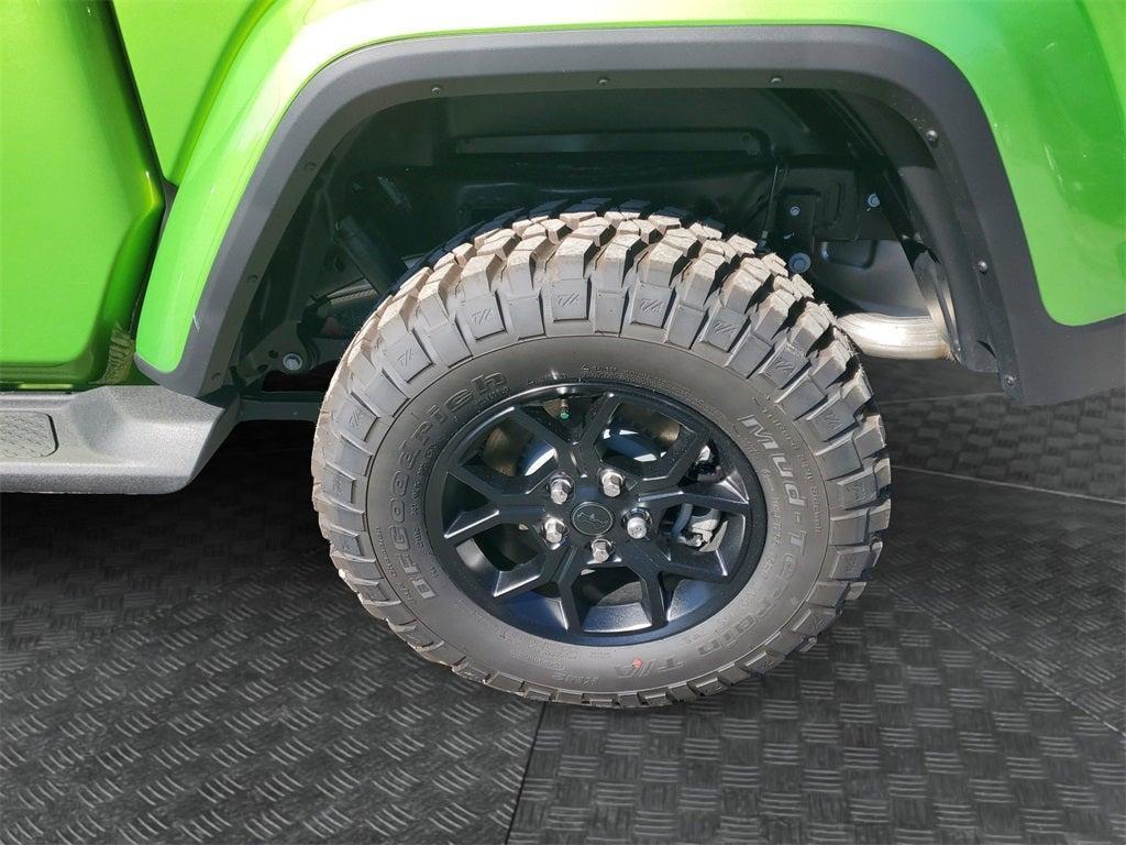 new 2025 Jeep Gladiator car, priced at $46,393