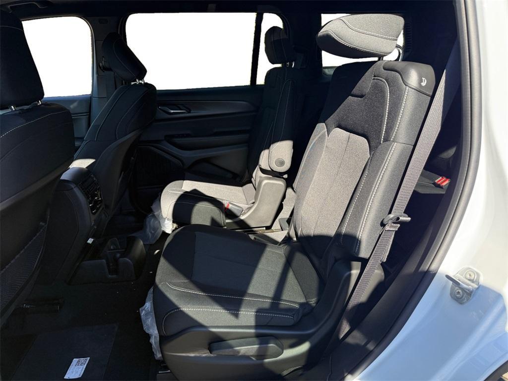 new 2025 Jeep Grand Cherokee L car, priced at $33,915