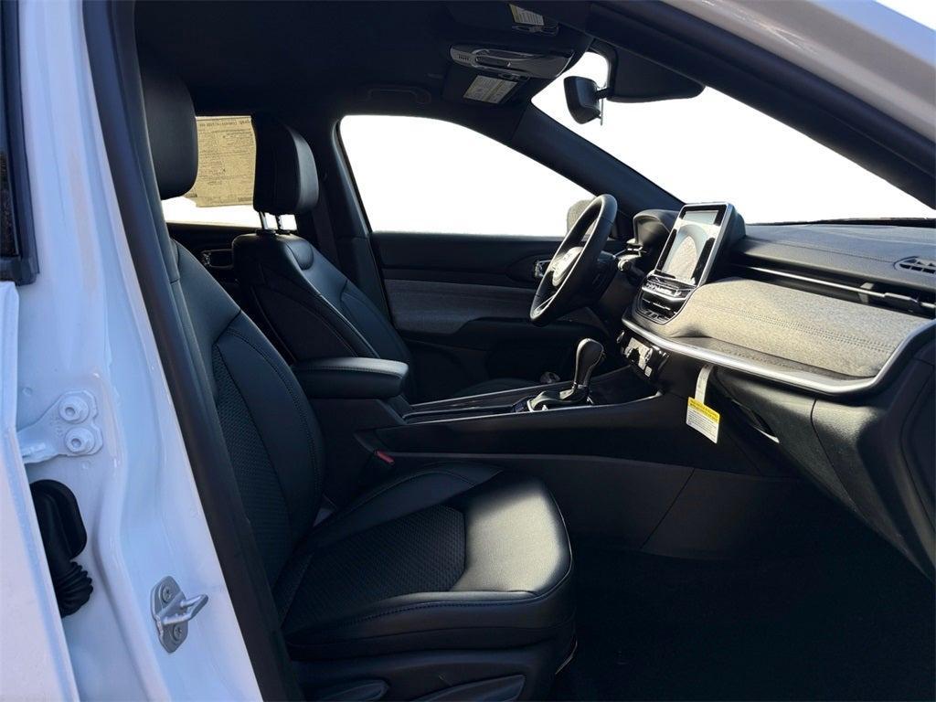 new 2026 Jeep Compass car, priced at $23,998