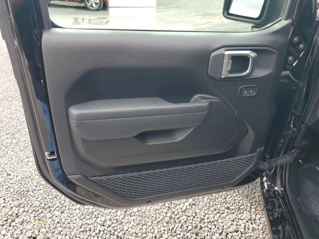 new 2026 Jeep Wrangler car, priced at $37,654