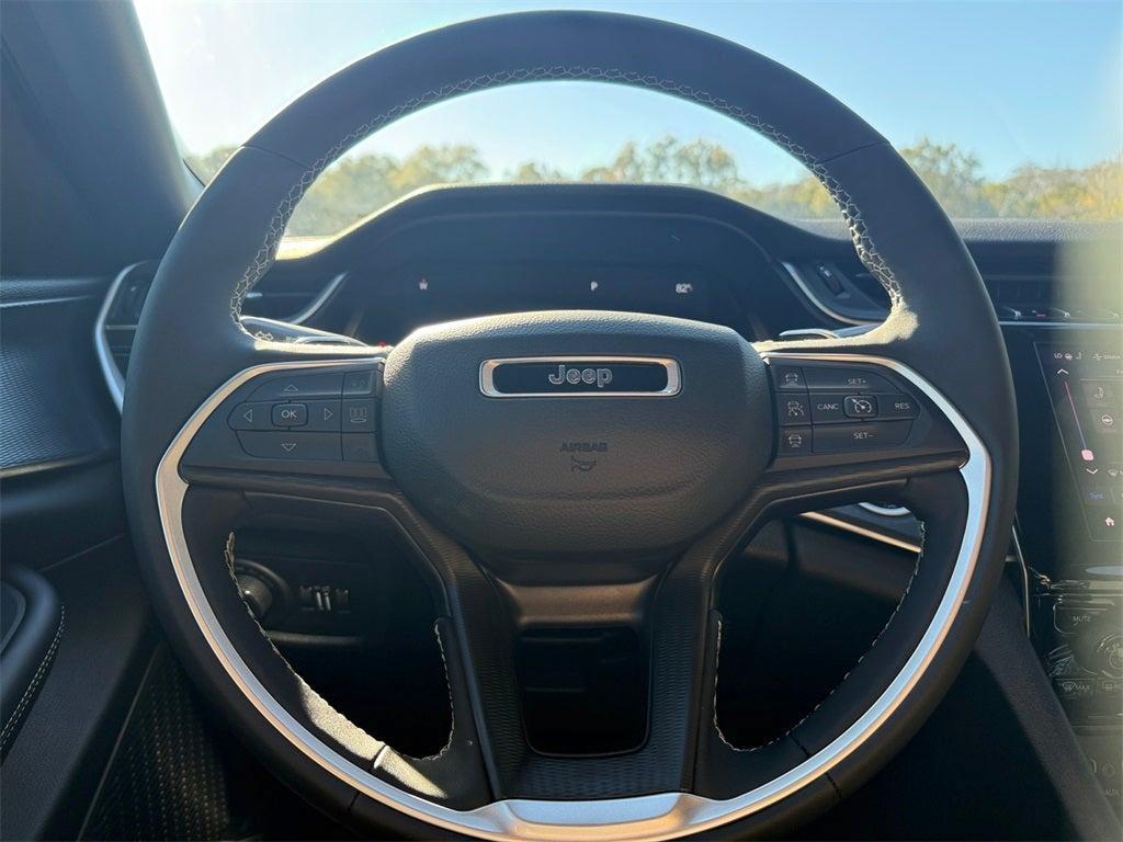 new 2025 Jeep Grand Cherokee L car, priced at $33,555