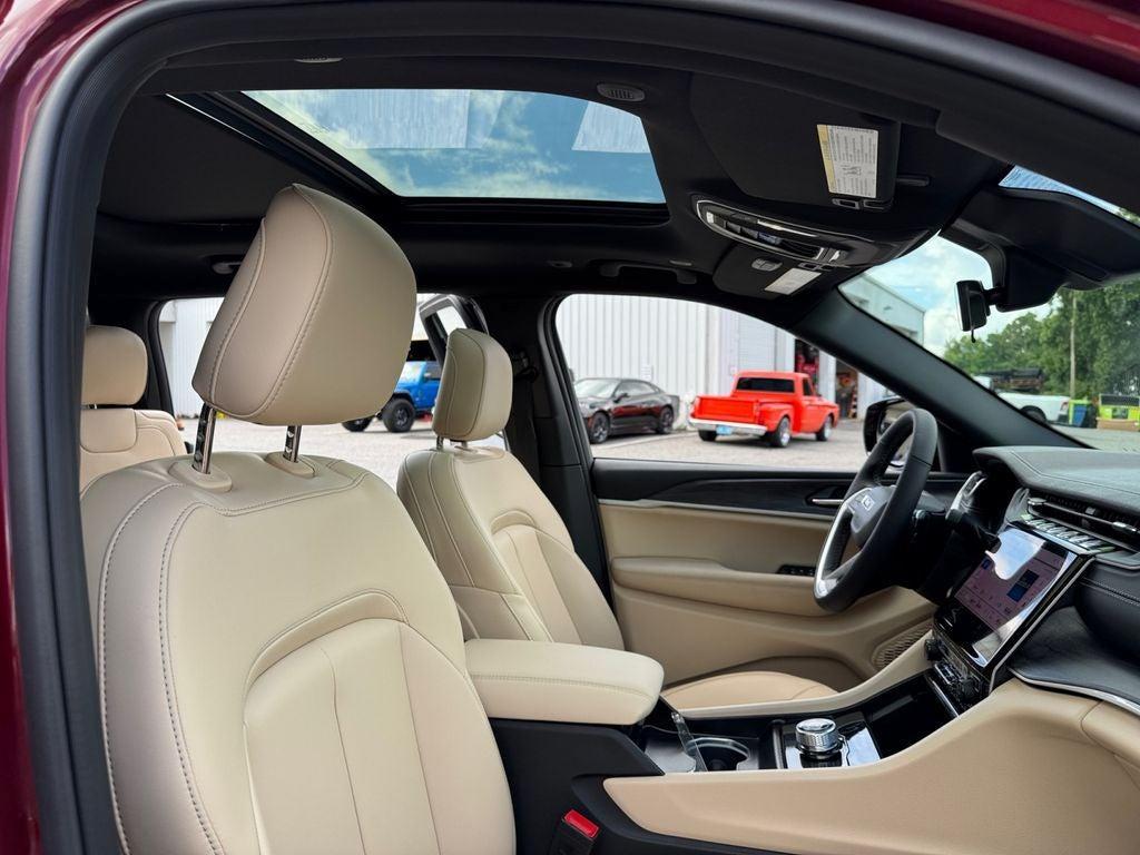 new 2025 Jeep Grand Cherokee L car, priced at $41,444