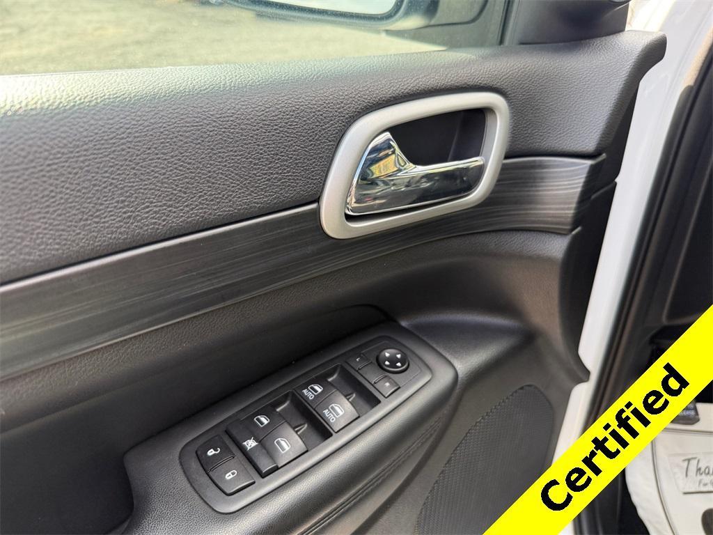 used 2021 Jeep Grand Cherokee car, priced at $22,885