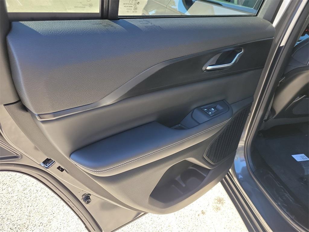 new 2025 Jeep Grand Cherokee car, priced at $30,080