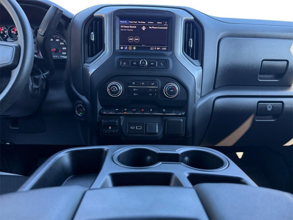 used 2024 Chevrolet Silverado 1500 car, priced at $43,995