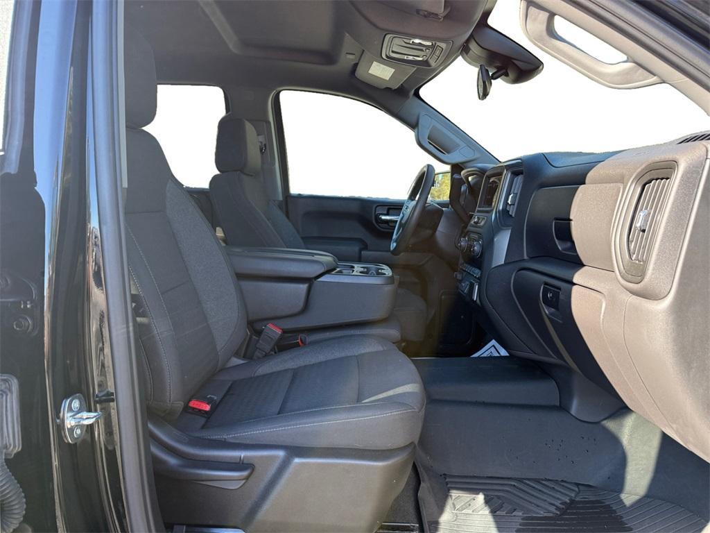 used 2024 Chevrolet Silverado 1500 car, priced at $43,995