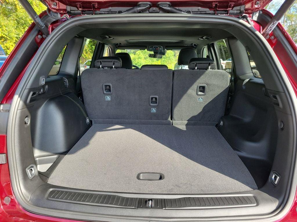 new 2025 Jeep Grand Cherokee car, priced at $31,696