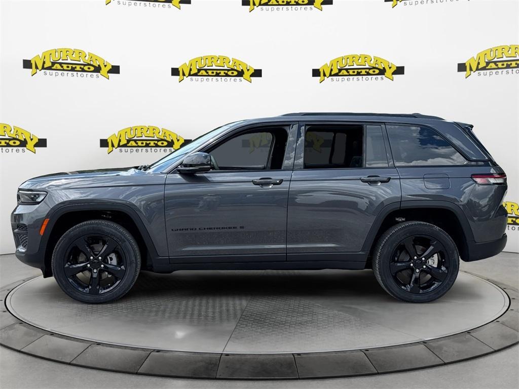 new 2025 Jeep Grand Cherokee car, priced at $37,353
