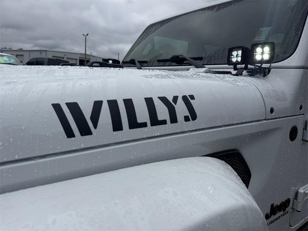 used 2021 Jeep Gladiator car, priced at $29,485