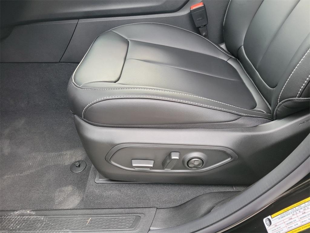 new 2025 Jeep Grand Cherokee L car, priced at $43,569