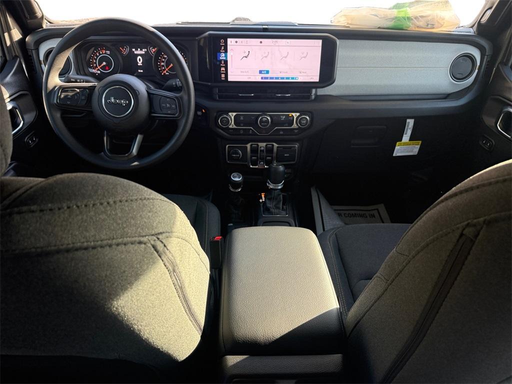 new 2026 Jeep Gladiator car, priced at $43,624