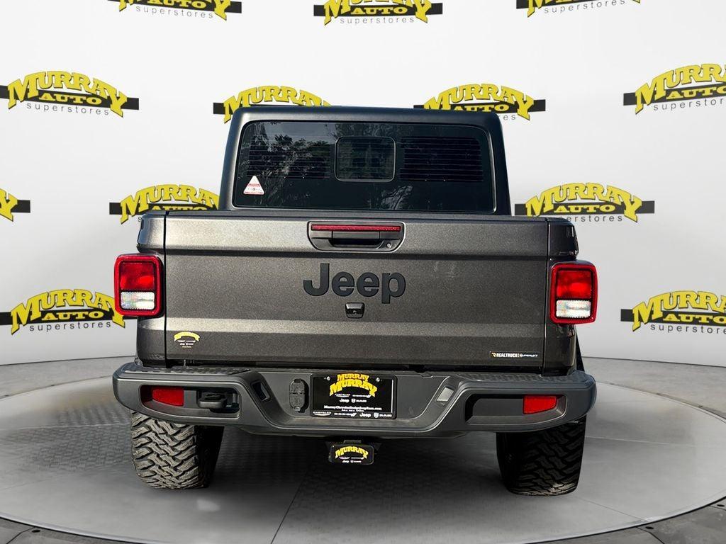 new 2026 Jeep Gladiator car, priced at $40,124