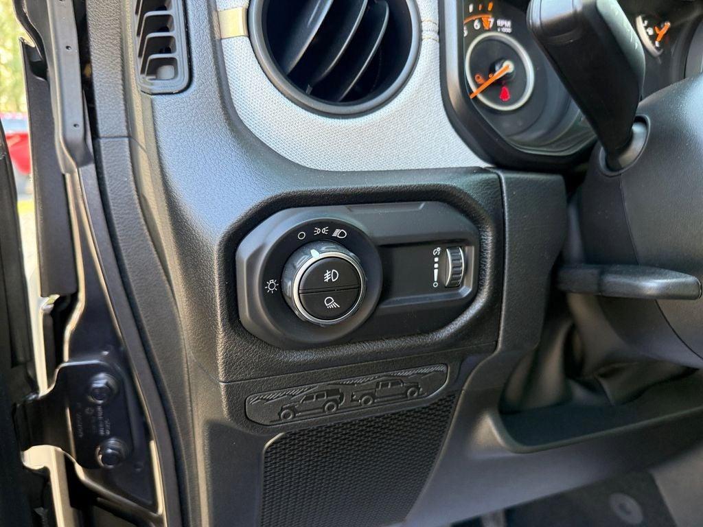 new 2026 Jeep Gladiator car, priced at $40,124