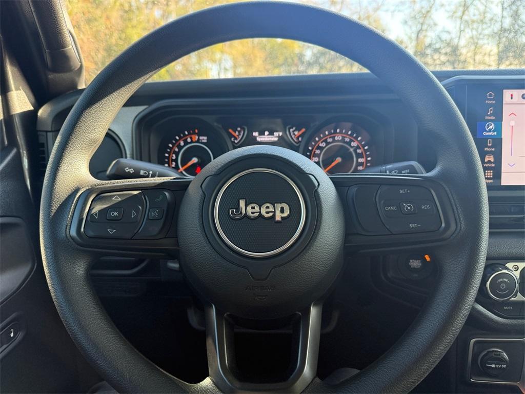 new 2026 Jeep Gladiator car, priced at $43,624