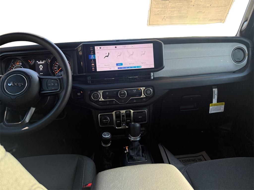 new 2026 Jeep Gladiator car, priced at $43,624