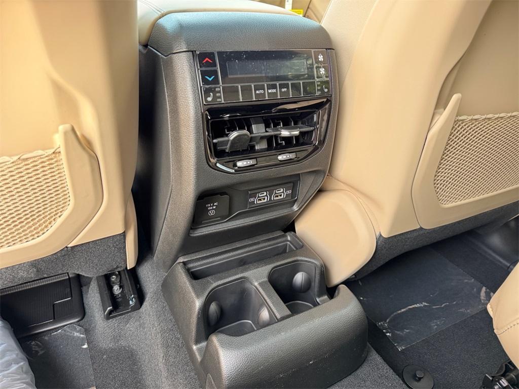 new 2025 Jeep Grand Cherokee L car, priced at $41,444