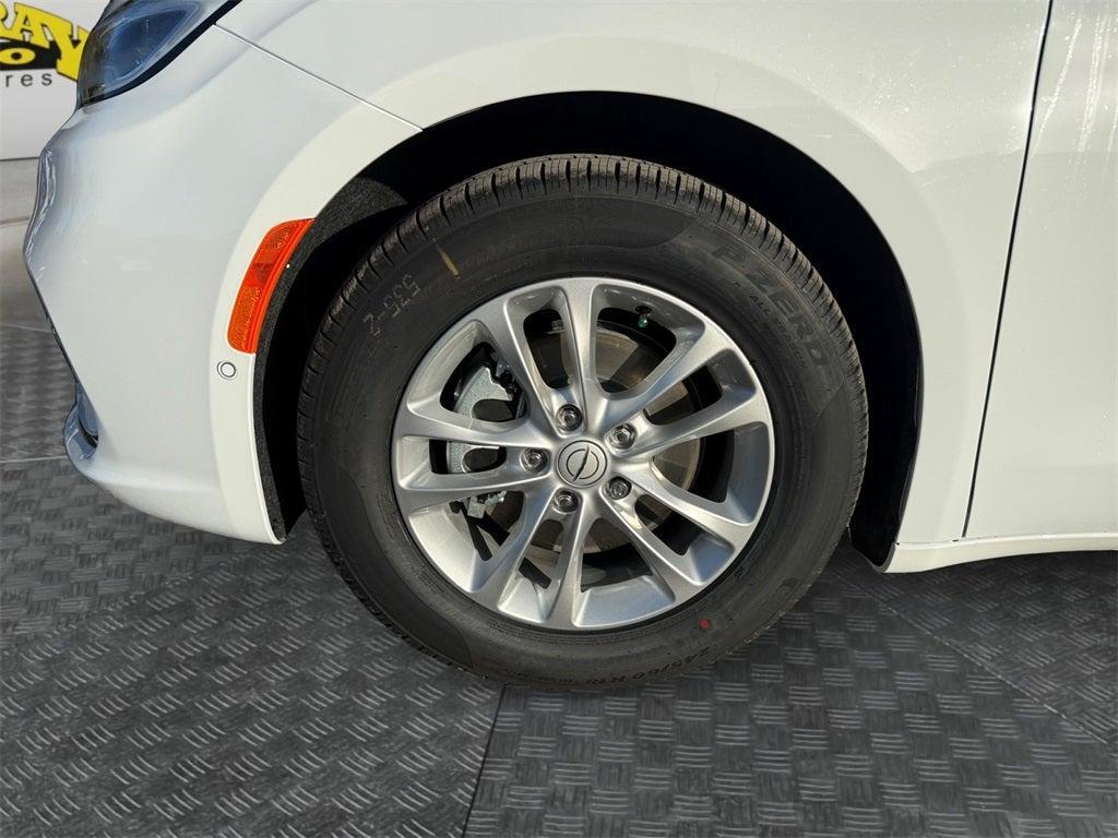 new 2026 Chrysler Pacifica car, priced at $39,020