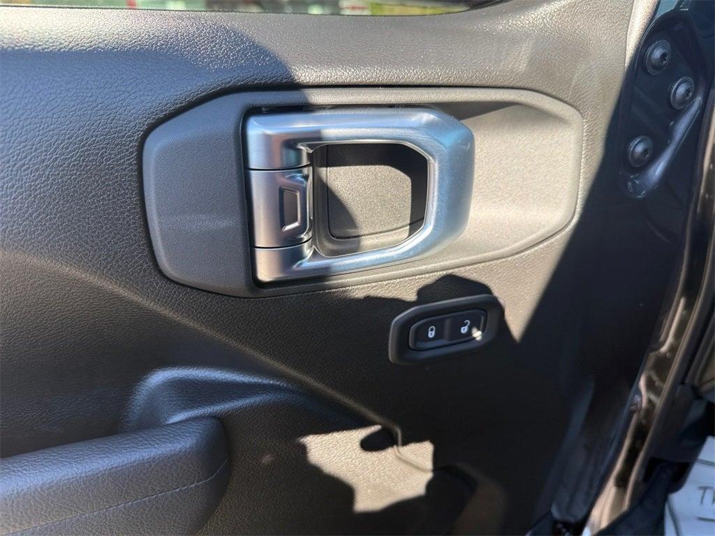 new 2026 Jeep Wrangler car, priced at $37,654