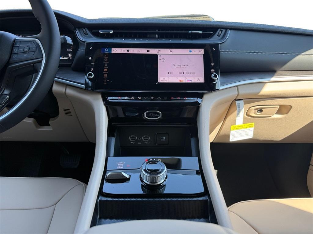 new 2026 Jeep Grand Cherokee car, priced at $45,447