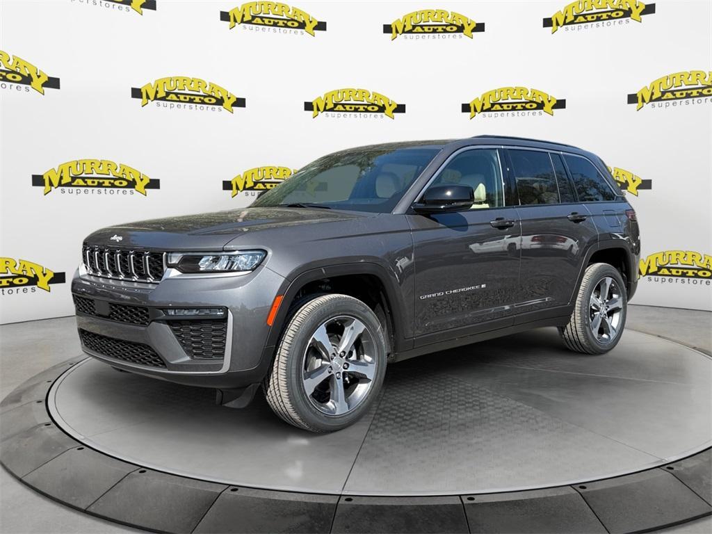 new 2026 Jeep Grand Cherokee car, priced at $45,447