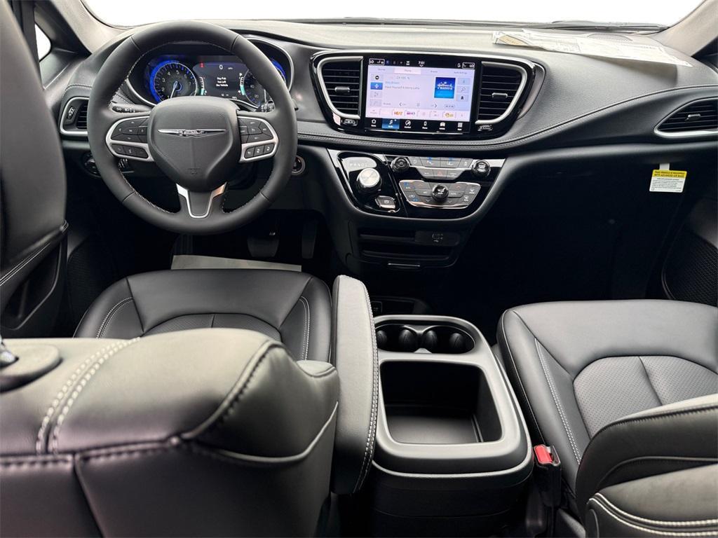 new 2026 Chrysler Pacifica car, priced at $40,506