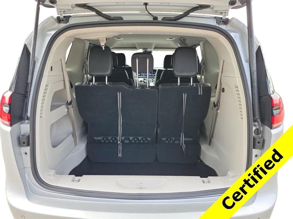 used 2024 Chrysler Pacifica car, priced at $24,985