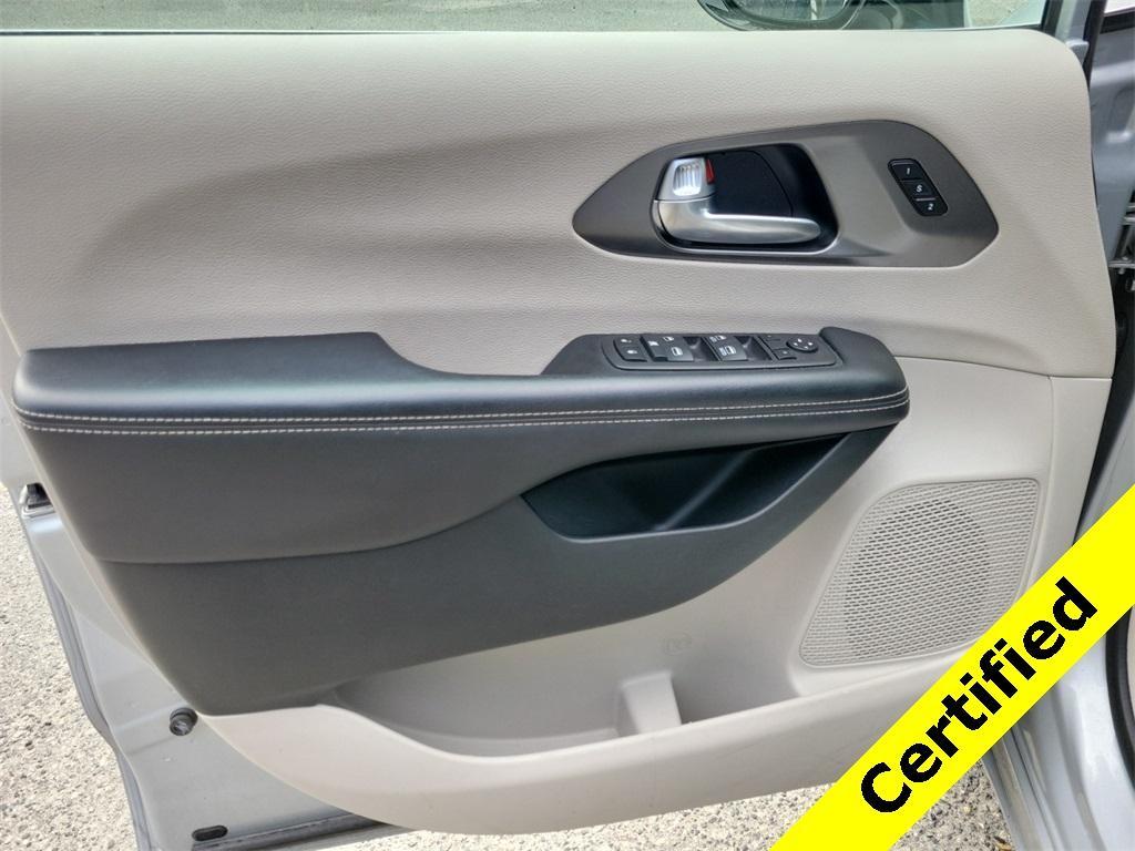 used 2024 Chrysler Pacifica car, priced at $24,985