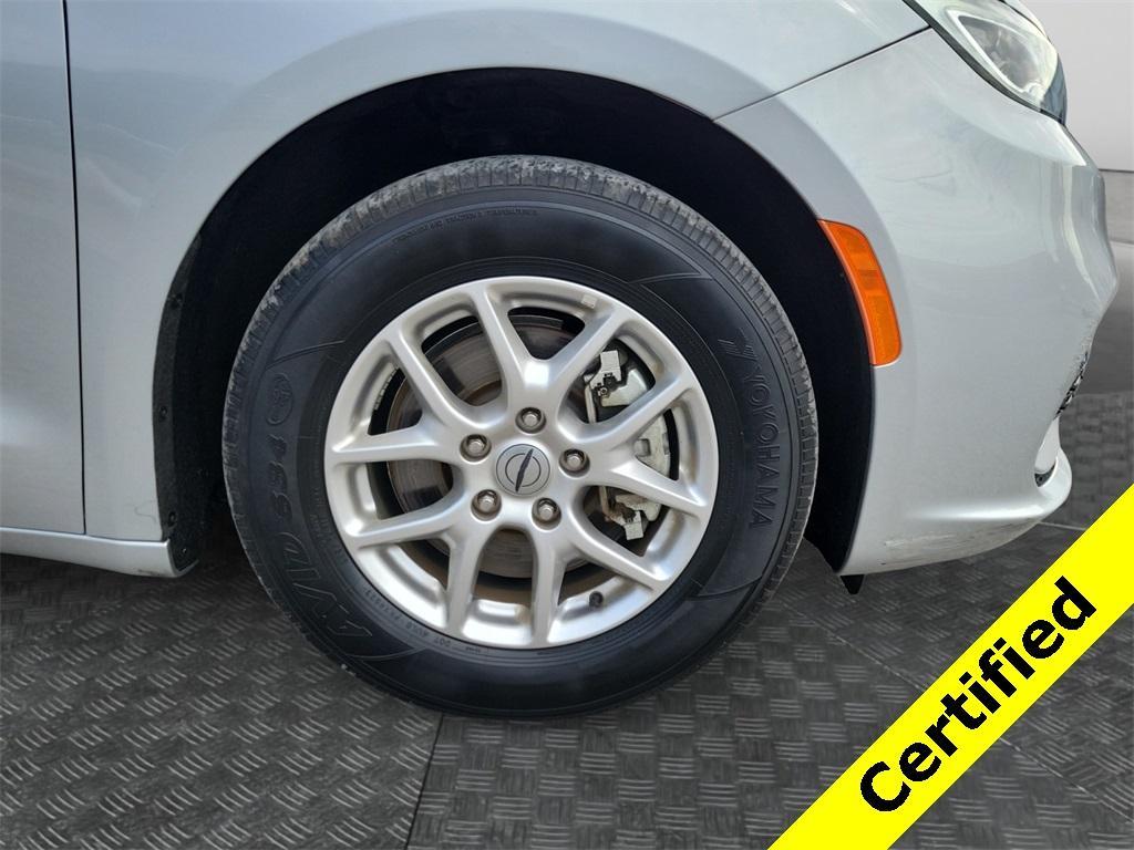 used 2024 Chrysler Pacifica car, priced at $24,985