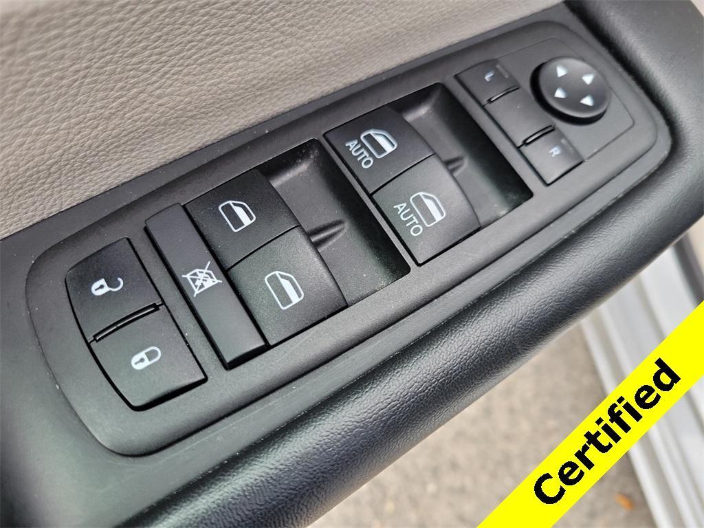 used 2024 Chrysler Pacifica car, priced at $24,985