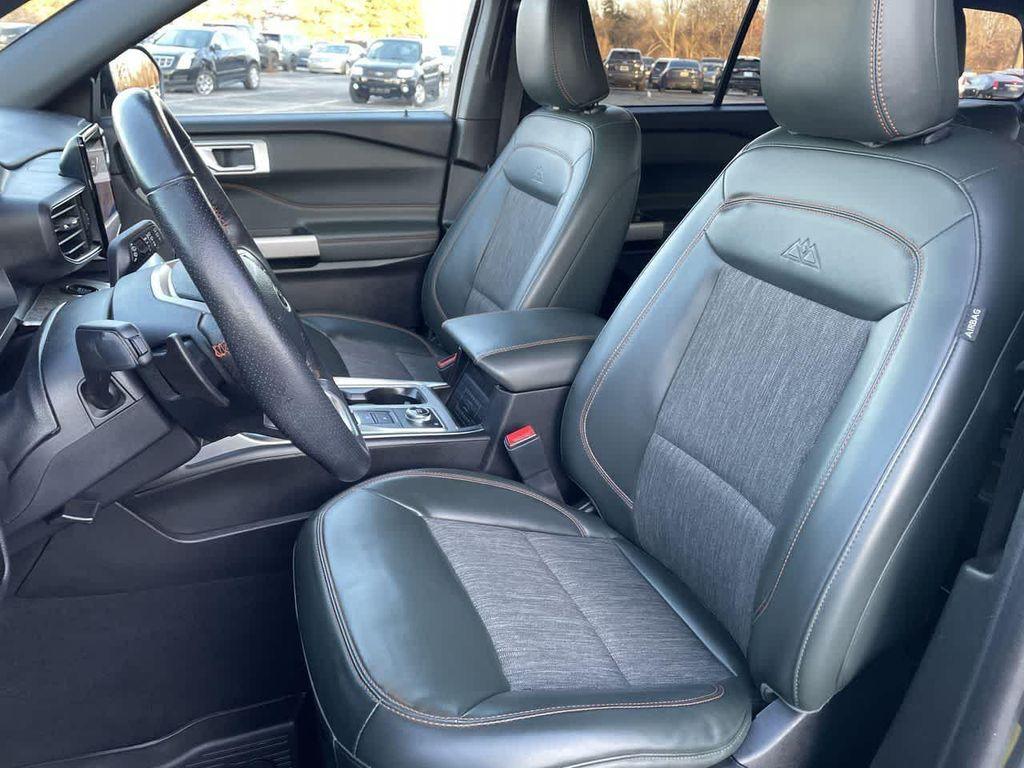 used 2022 Ford Explorer car, priced at $29,387