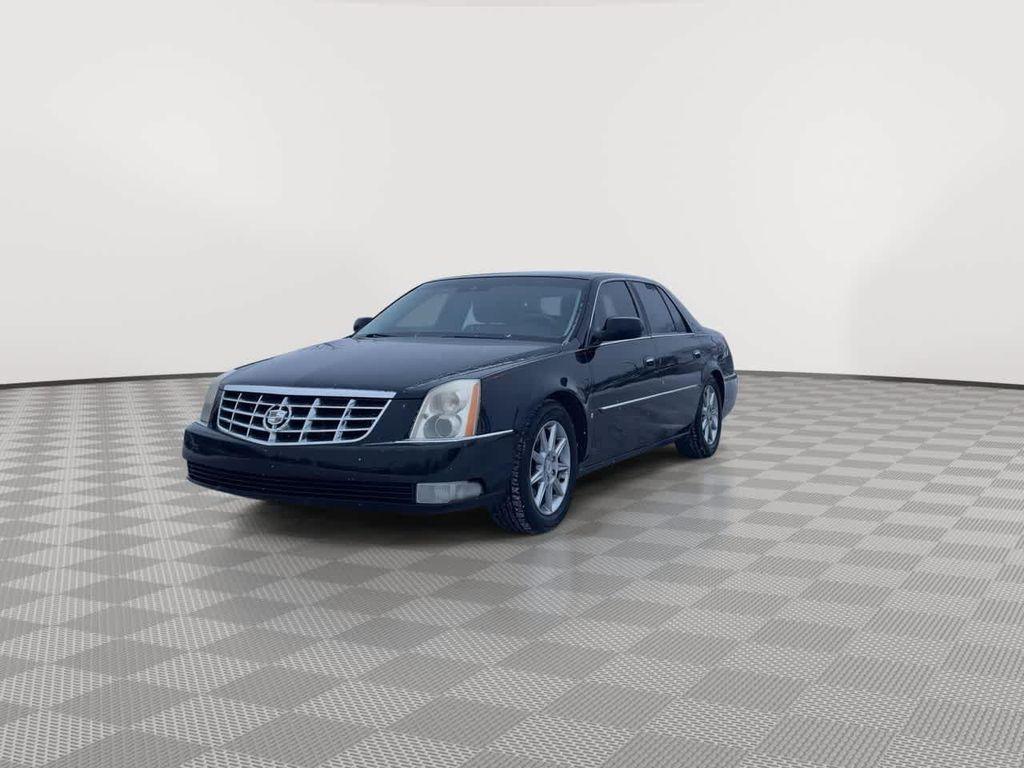 used 2009 Cadillac DTS car, priced at $2,567