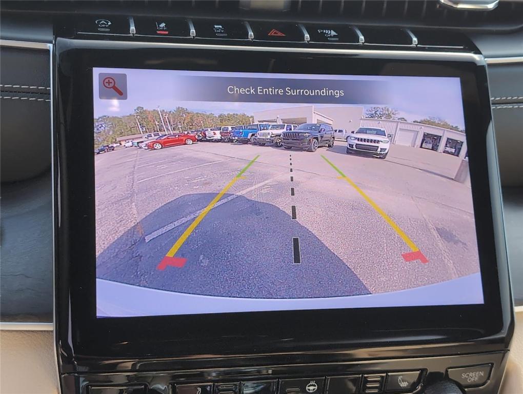 new 2025 Jeep Grand Cherokee car, priced at $45,661