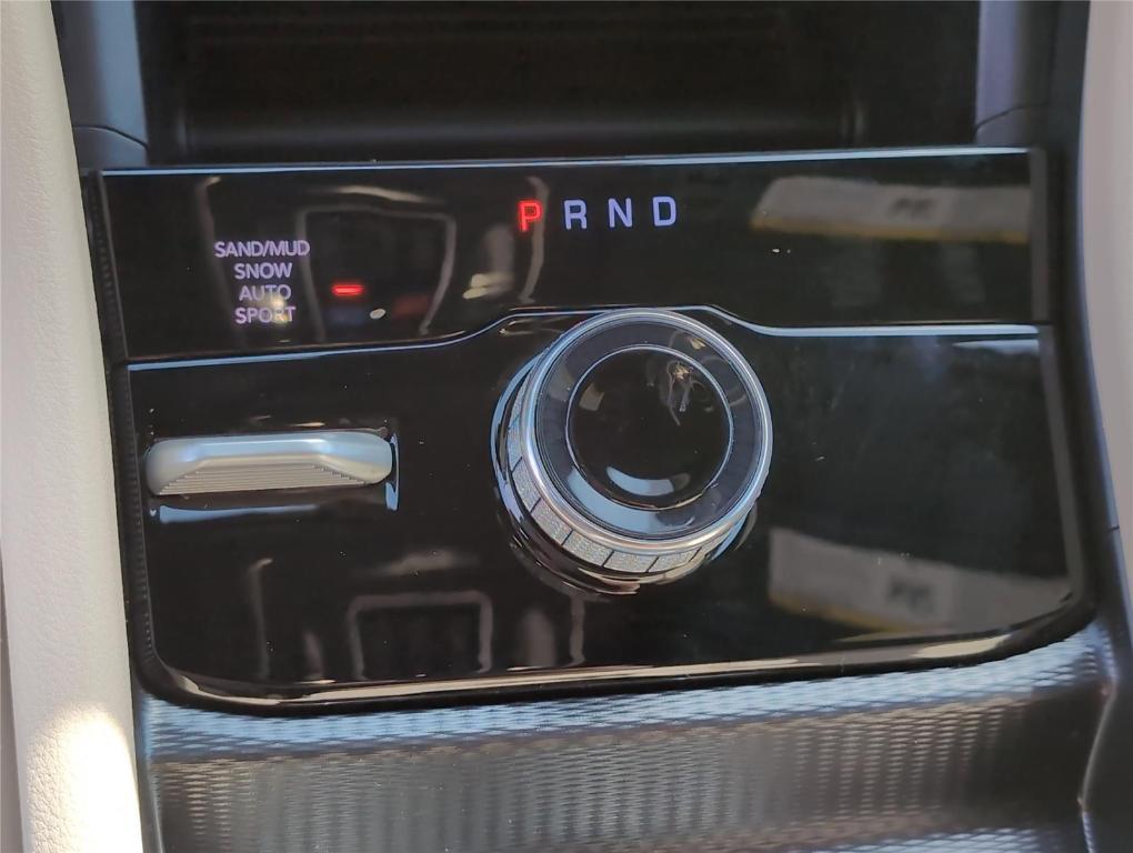 new 2025 Jeep Grand Cherokee car, priced at $44,361