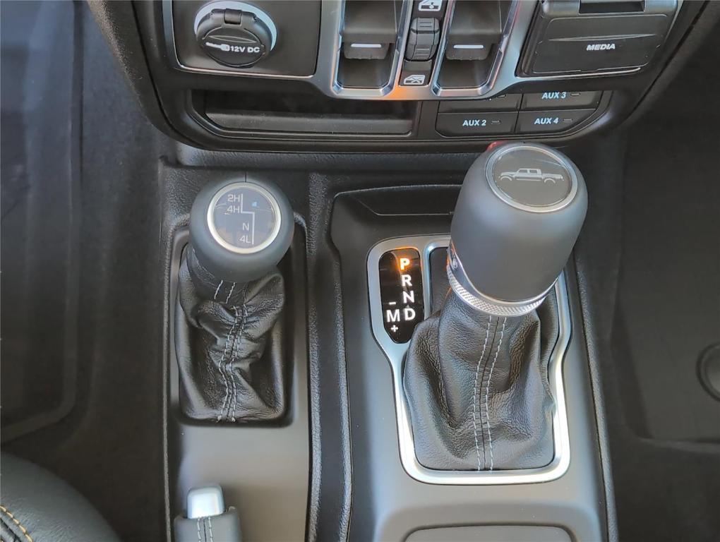 new 2026 Jeep Gladiator car, priced at $47,685