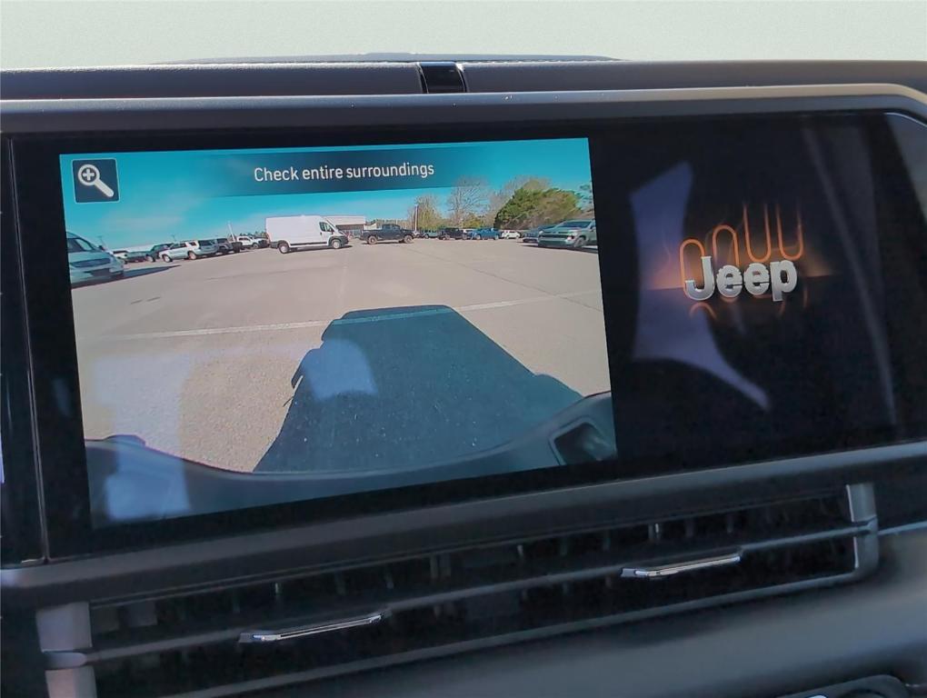 new 2026 Jeep Gladiator car, priced at $47,685