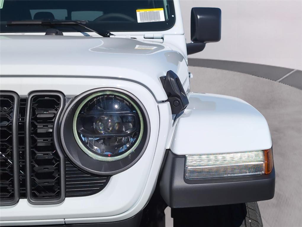 new 2026 Jeep Gladiator car, priced at $47,685