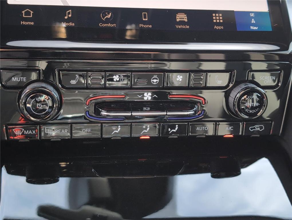 new 2025 Jeep Grand Cherokee car, priced at $45,611