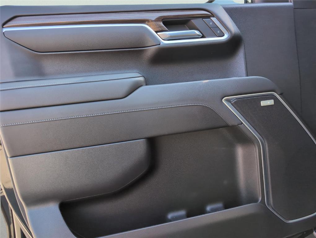 used 2022 Chevrolet Silverado 1500 car, priced at $43,499