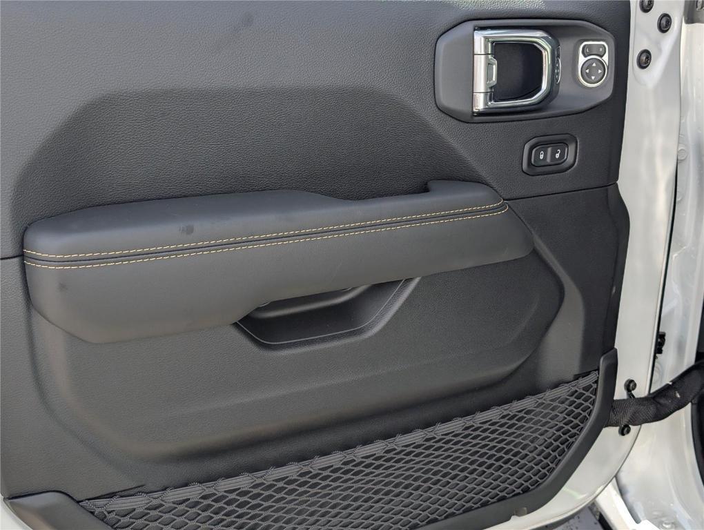 new 2026 Jeep Wrangler car, priced at $48,332