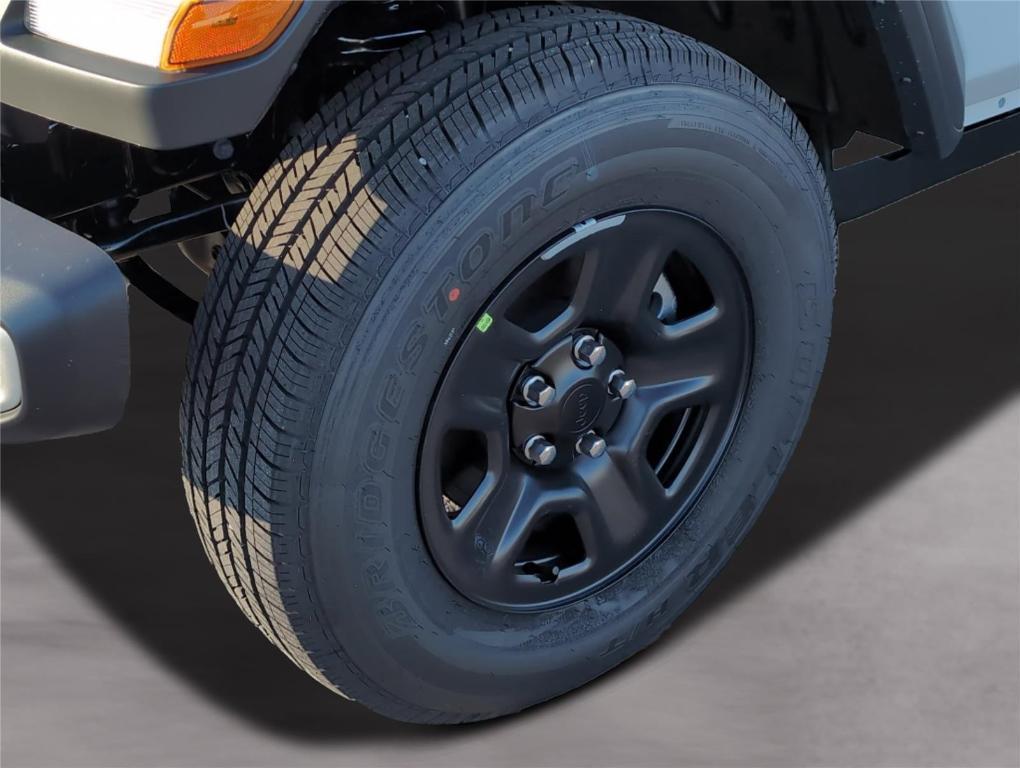 new 2026 Jeep Gladiator car, priced at $36,092