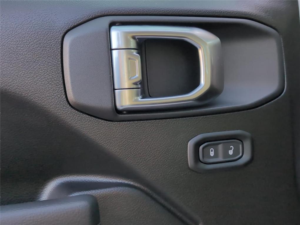 new 2026 Jeep Gladiator car, priced at $41,317