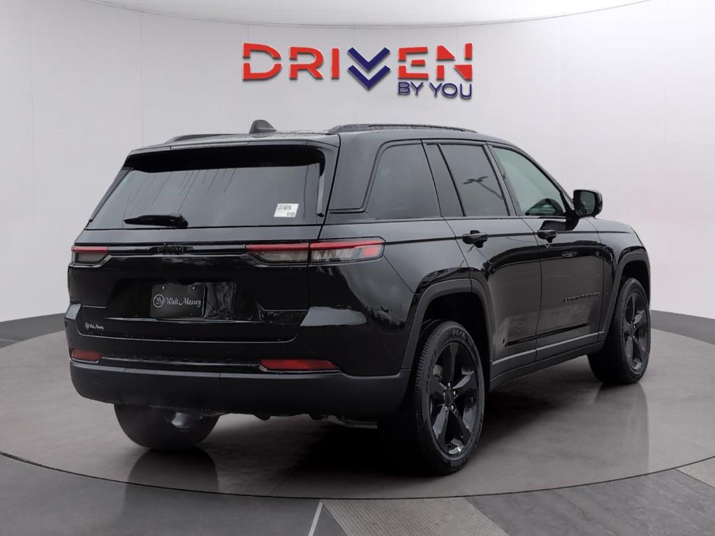 new 2025 Jeep Grand Cherokee car, priced at $41,102