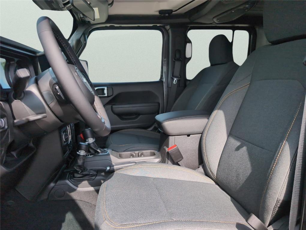 new 2025 Jeep Gladiator car, priced at $39,326