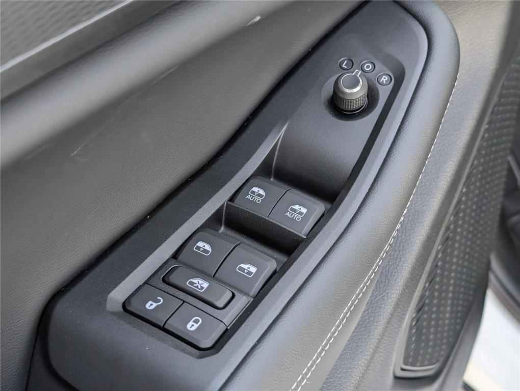 new 2025 Jeep Grand Cherokee car, priced at $37,527